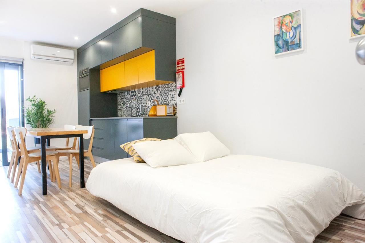 Host Wise - Amadeo Apartments Вила-Нова-ди-Гая Экстерьер фото