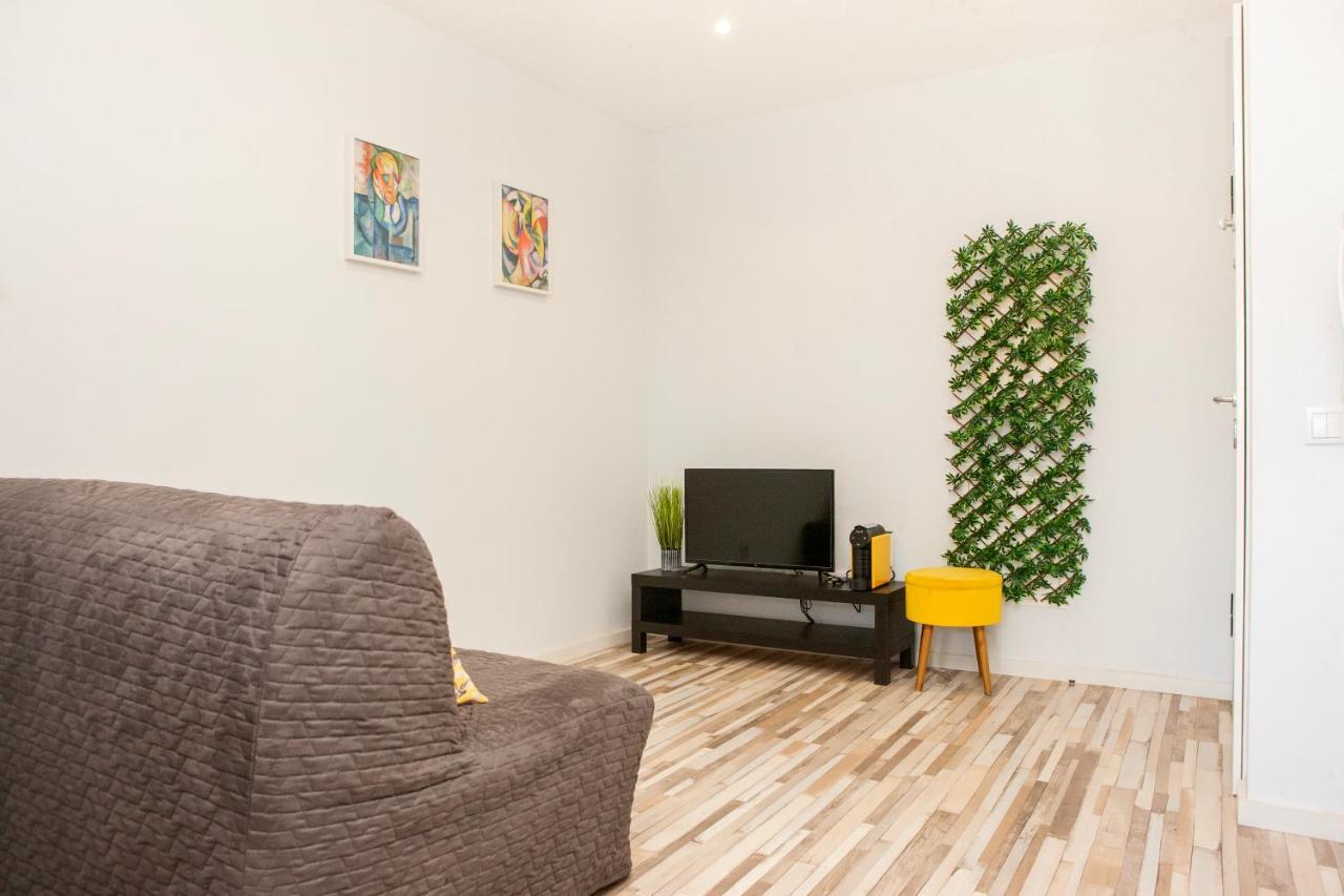 Host Wise - Amadeo Apartments Вила-Нова-ди-Гая Экстерьер фото