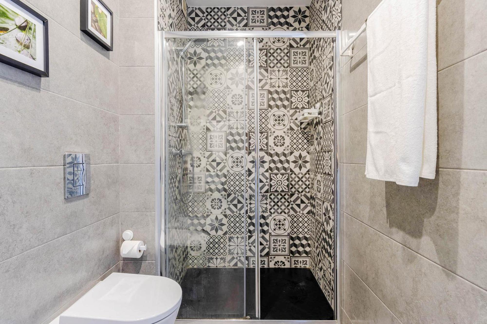 Host Wise - Amadeo Apartments Вила-Нова-ди-Гая Экстерьер фото