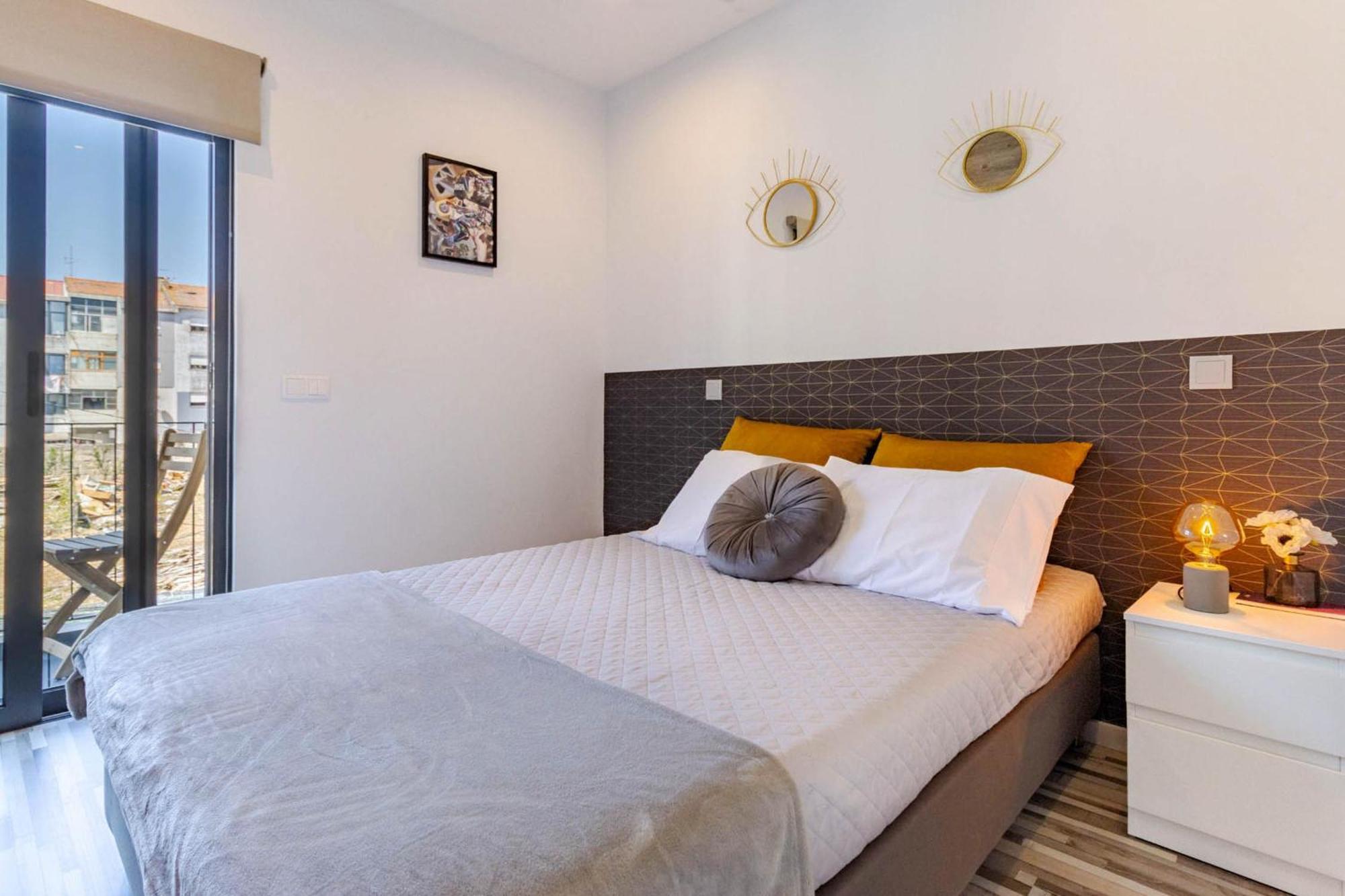 Host Wise - Amadeo Apartments Вила-Нова-ди-Гая Экстерьер фото